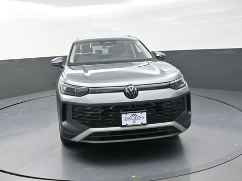 Used 2026 Volkswagen Tiguan S AWD/4WD image 2