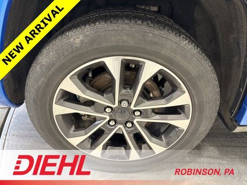 Used 2023 Jeep Grand Cherokee L Overland image 9