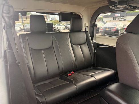 Used 2014 Jeep Wrangler Sport AWD/4WD image 30