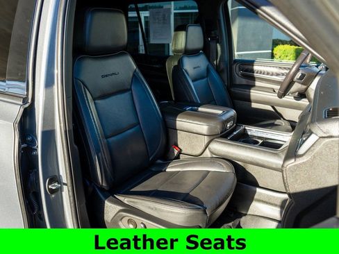 Used 2022 GMC Yukon Denali AWD/4WD image 9
