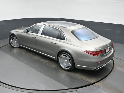 Used 2021 Mercedes-Benz Maybach S 580 4MATIC image 36