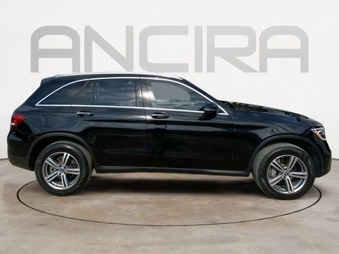 Used 2022 Mercedes-Benz GLC 300 image 11