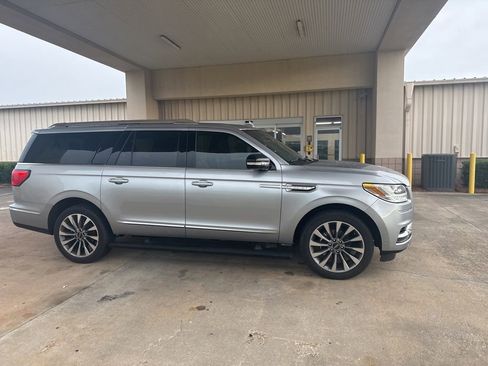 Used 2020 Lincoln Navigator L Reserve w/ Luxury Package AWD/4WD image 15