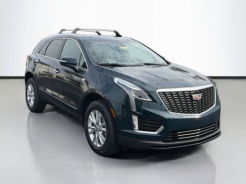 New 2026 Cadillac XT5 Luxury image 3
