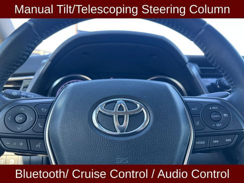 Used 2018 Toyota Camry SE w/ Convenience Package FWD image 14