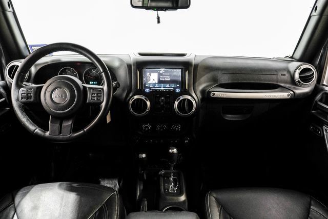 Used 2016 Jeep Wrangler Unlimited Sahara w/ Dual Top Group AWD/4WD image 20