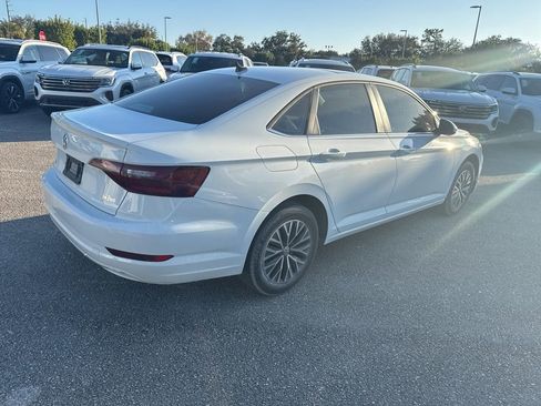 Used 2021 Volkswagen Jetta image 5
