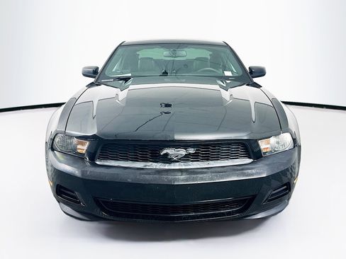 Used 2012 Ford Mustang Premium RWD image 2