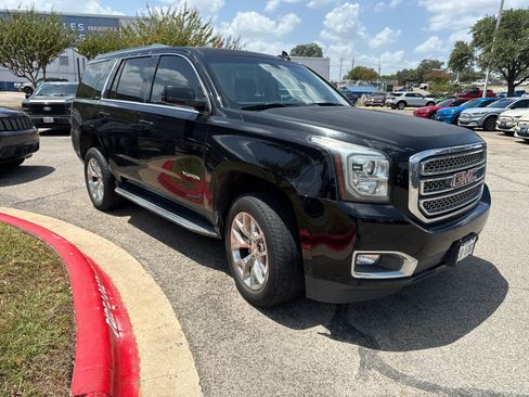 Used 2016 GMC Yukon SLE RWD image 3