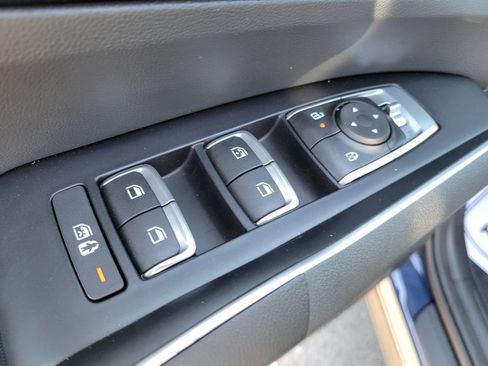 Used 2024 Kia Sorento S FWD image 19