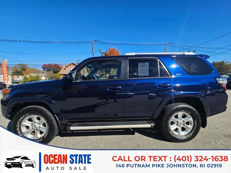 Used 2015 Toyota 4Runner SR5 AWD/4WD image 2