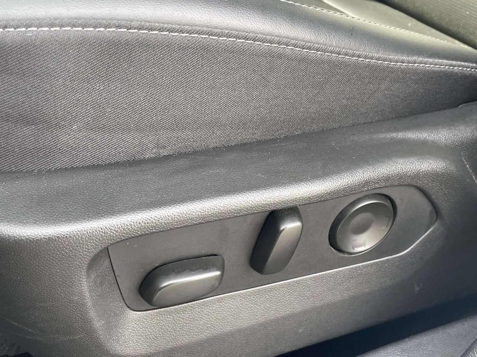 Used 2024 Buick Envision Preferred AWD/4WD image 21
