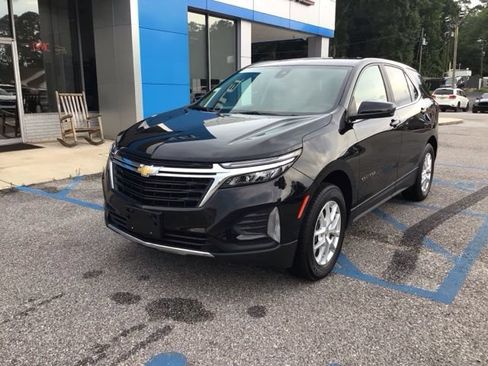 Used 2024 Chevrolet Equinox LT AWD/4WD image 2