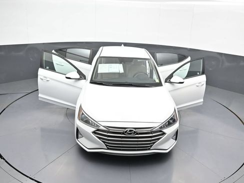 Used 2019 Hyundai Elantra SEL FWD image 45