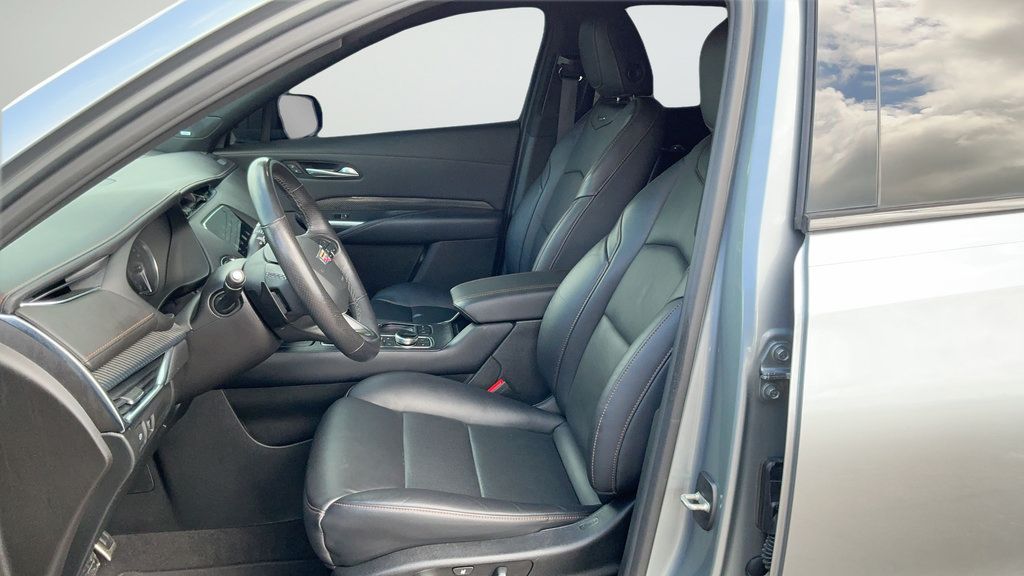 Used 2023 Cadillac XT4 Sport FWD image 17