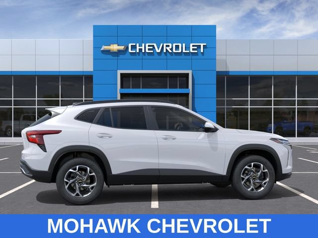 New 2026 Chevrolet Trax LT w/ Driver Confidence Package FWD image 5