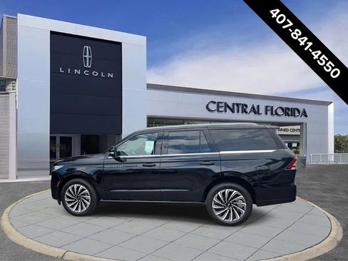 New 2026 Lincoln Navigator Black Label AWD/4WD image 8