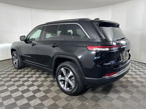 Used 2023 Jeep Grand Cherokee 4WD 4xe image 5