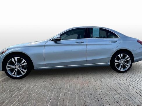 Used 2016 Mercedes-Benz C 300 4MATIC Sedan image 4