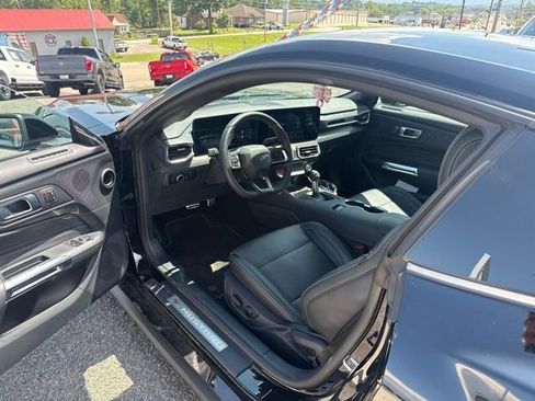Used 2024 Ford Mustang GT Premium RWD image 4