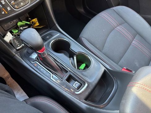 Used 2024 Chevrolet Equinox RS w/ LPO, Floor Liner Package image 30