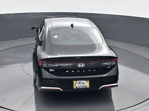 New 2026 Hyundai Sonata Limited image 18