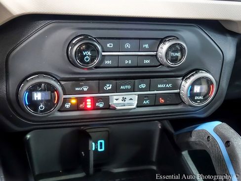 Used 2024 Ford Bronco Wildtrak image 18