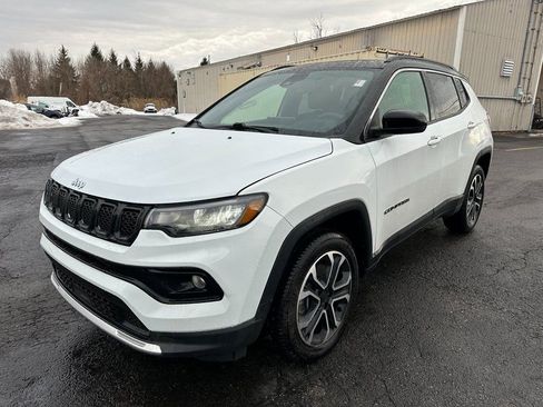 Used 2024 Jeep Compass Limited w/ Sun and Sound Group image 10