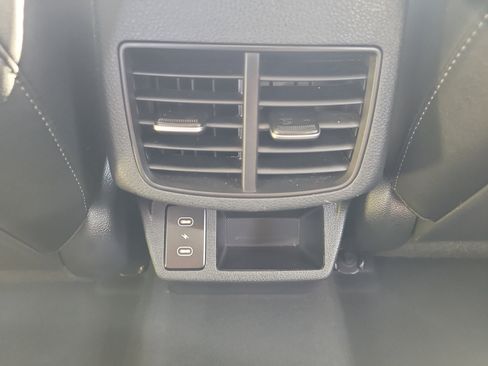 Used 2025 Kia Seltos S FWD image 16