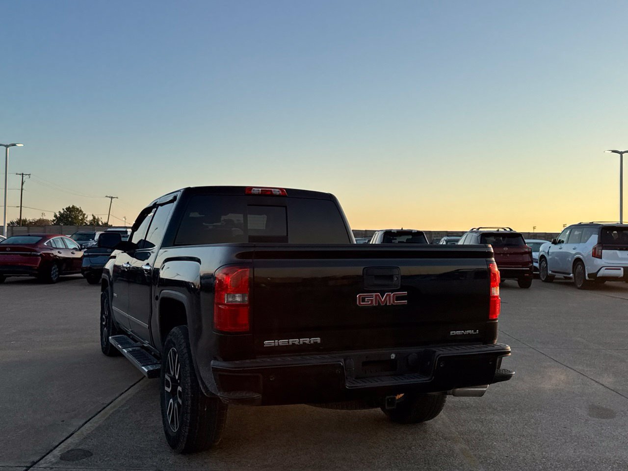 Used 2015 GMC Sierra 1500 Denali w/ Driver Alert Package RWD image 22