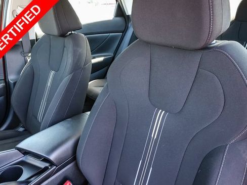 Certified 2022 Hyundai Elantra SEL FWD image 28