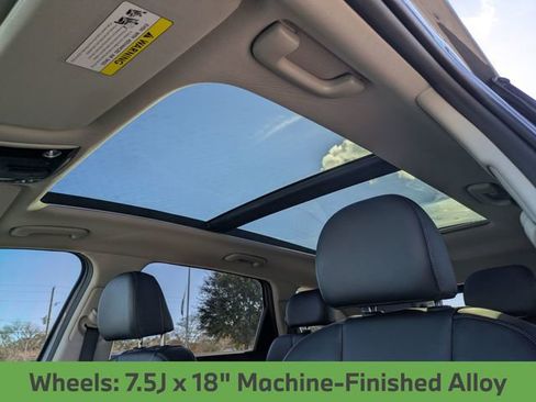 Used 2023 Kia Sorento S w/ Panoramic Sunroof Package image 19