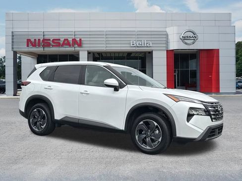 Used 2025 Nissan Rogue SV FWD image 1