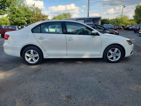Used 2012 Volkswagen Jetta TDI image 8
