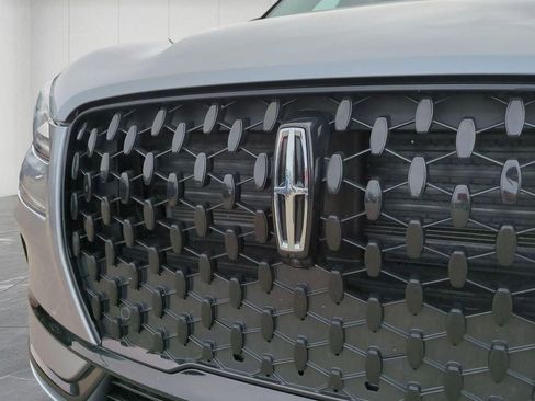 Certified 2023 Lincoln Corsair Reserve w/ Equipment Group 201A image 9