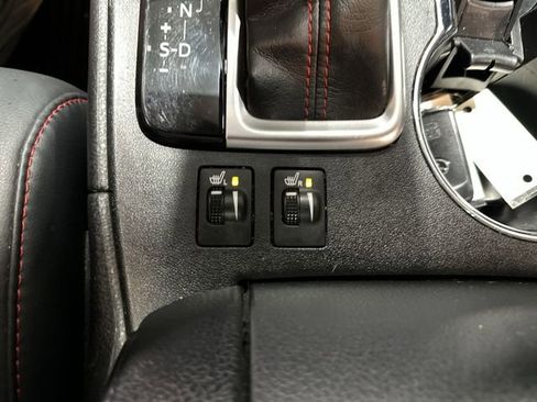 Used 2019 Toyota Highlander SE AWD/4WD image 32
