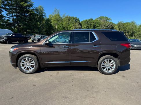 Used 2018 Chevrolet Traverse High Country AWD/4WD image 2