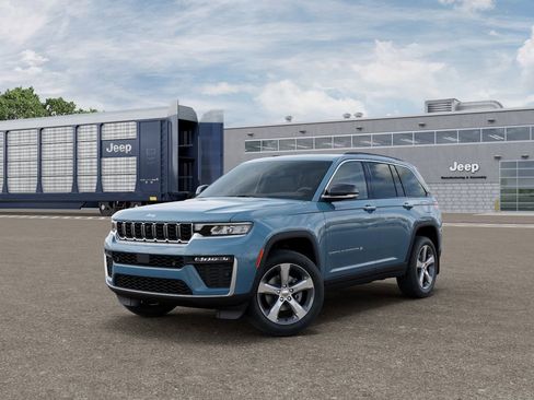 New 2026 Jeep Grand Cherokee Limited w/ Luxury Tech Group II AWD/4WD image 1