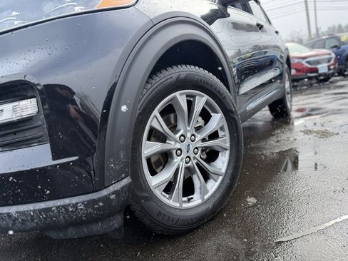 Certified 2022 Ford Explorer XLT w/ Equipment Group 202A image 2