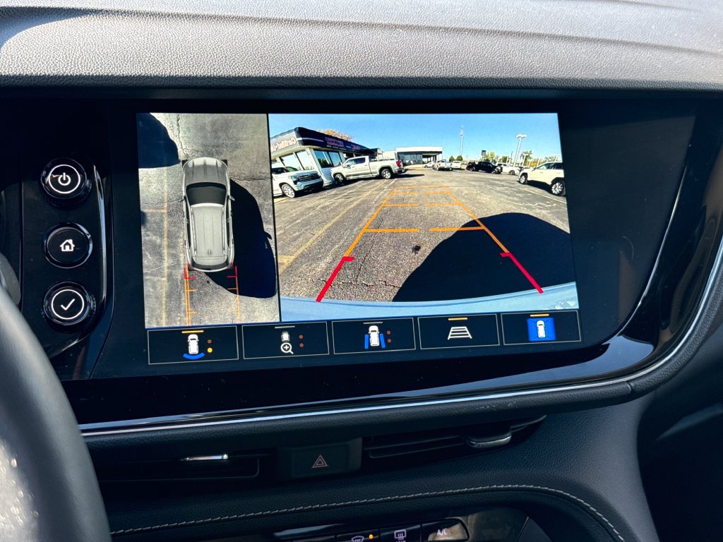 Certified 2022 Buick Envision Avenir w/ Technology Package II AWD/4WD image 26