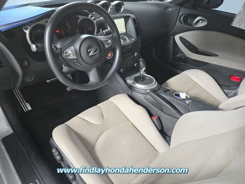 Used 2013 Nissan 370Z Touring w/ Sport Pkg RWD image 15