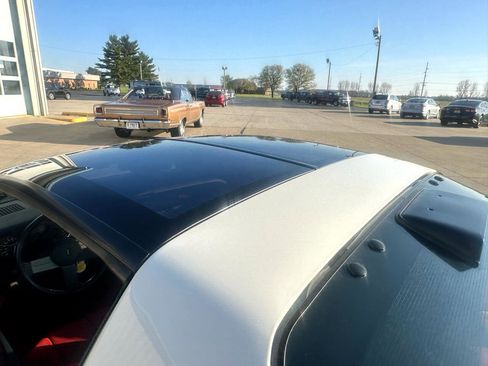 Used 1986 Chevrolet Camaro Z28 image 8