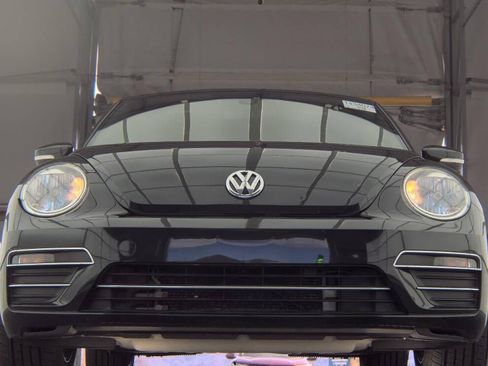 Used 2017 Volkswagen Beetle 1.8T SE image 25
