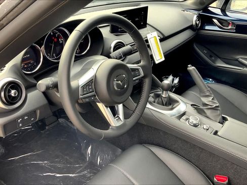 New 2026 MAZDA MX-5 Miata RF Grand Touring RWD image 18