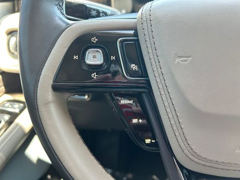 Used 2022 Lincoln Aviator Reserve w/ Equipment Group 201A AWD/4WD image 21