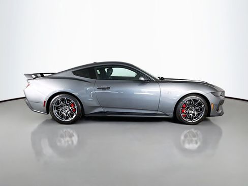 Used 2025 Ford Mustang GT Premium w/ GT Performance Package image 8