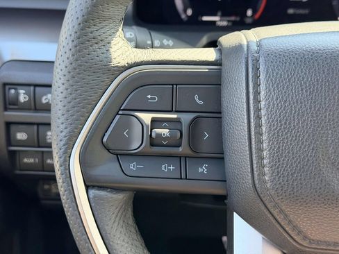 Certified 2025 Toyota Tacoma TRD Sport w/ TRD Sport Premium Package AWD/4WD image 7
