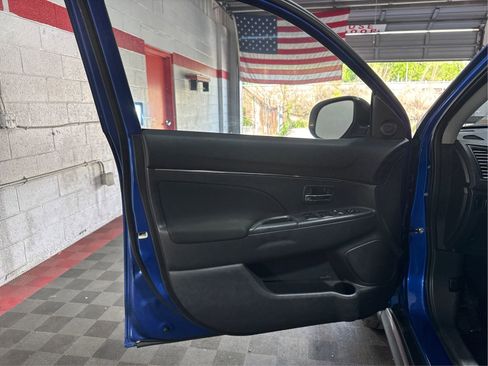 Used 2017 Mitsubishi Outlander Sport ES FWD image 18