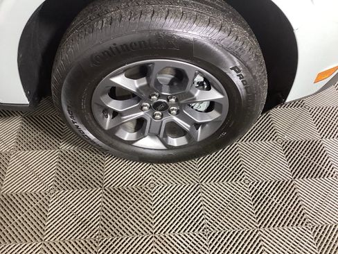 Used 2024 Ford Maverick XLT image 7