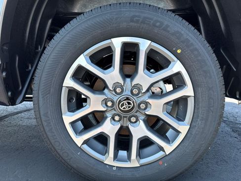 Used 2026 Toyota Tundra 1794 Edition AWD/4WD image 33
